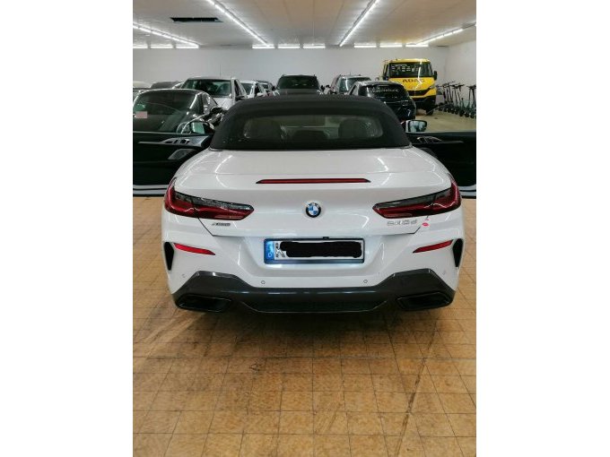 Heckansicht BMW 840d Xdrive
