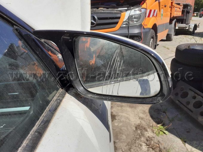 Spiegel beschädigt; Beifahrerseite