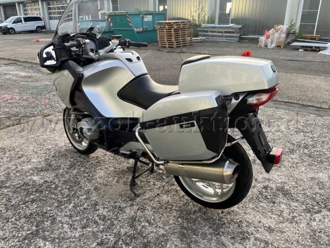 Motorrad hinten links