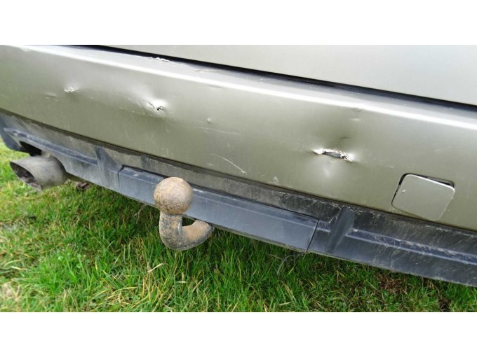 Schäden / Verschrammungen Stoßfänger hinten