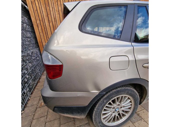 BMW X3 Schaden hinten rechts
