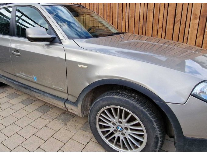 BMW X3 Schaden vorne rechts
