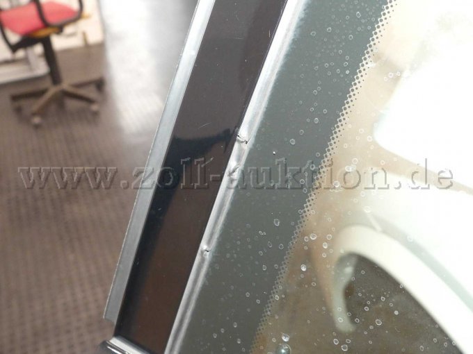 Ansicht BMW Scheibendichtgummi beschädigt