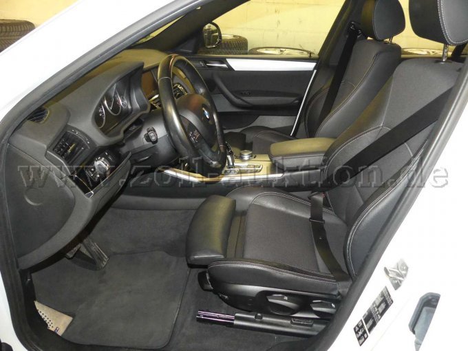 Ansicht BMW Innen Fahrerseite