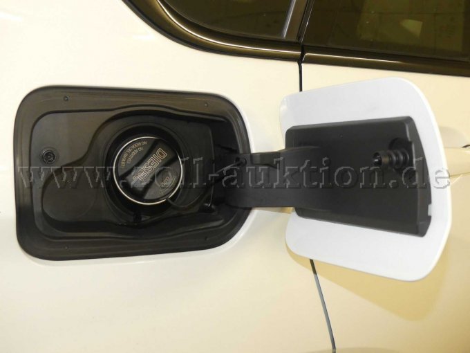 Ansicht BMW sitlich Tanköffnung