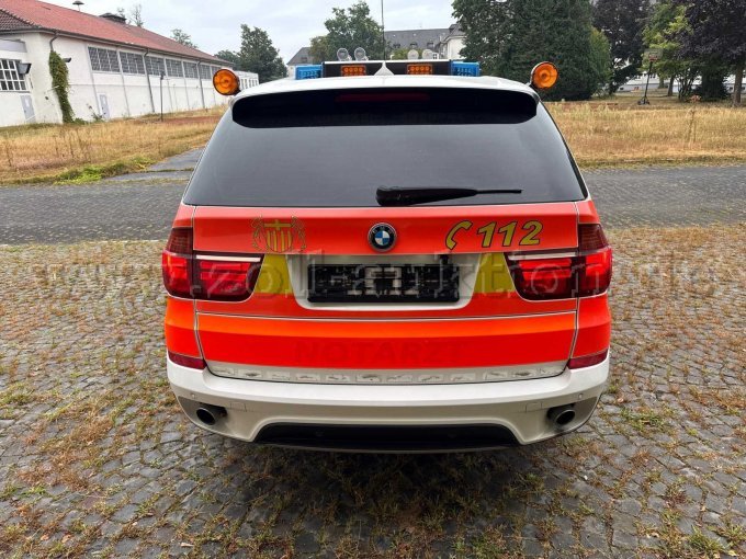 1 BMW X5, voormalige commandowagen van de NEF – foto 5 – kavel bij Zoll-Auktion, Paderborn