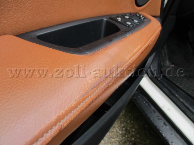 Verkleidung verschlissen