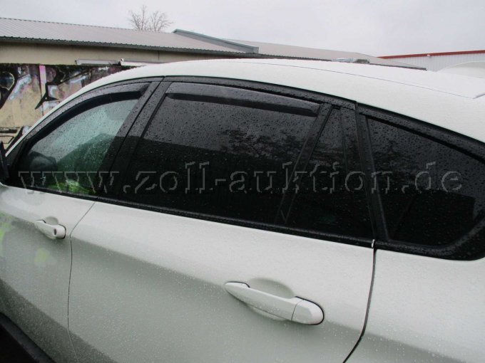 Seitenscheiben getönt