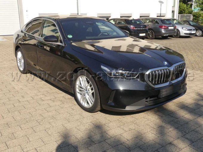 1 BMW i5 Lim. eDrive40 – foto 2 – kavel bij Zoll-Auktion, Koblenz