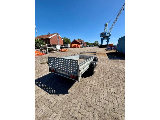 BW1-549 Gesamtansicht hinten rechts