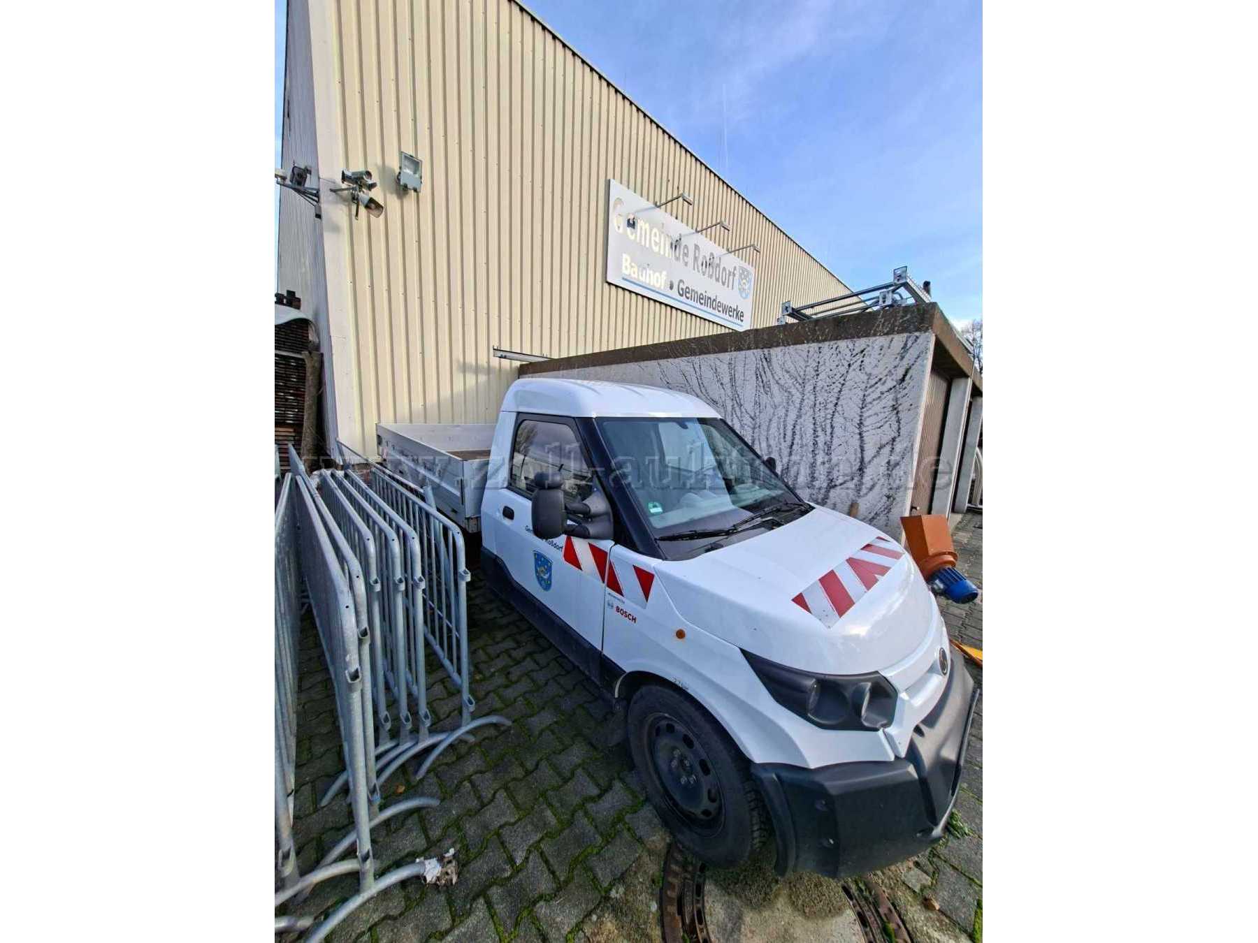 Front- seitliche Ansicht