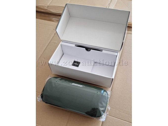 Bluetooth Lautsprecher mit Verpackung, Ladekabel und Kurzanleitung