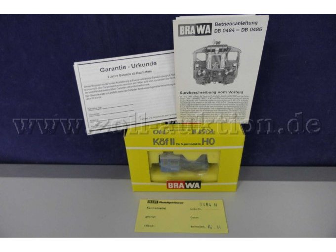 Detailansicht Garantie-Urkunde, Betriebsanleitung und Kontrollzettel