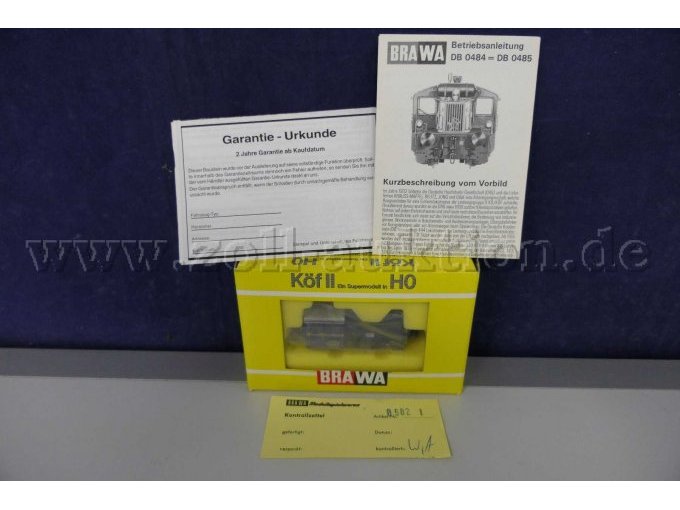 Detailaufnahme, Garantie-Urkunde, Betriebsanleitung und Kontrollzettel