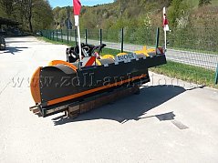 Schneepflug BUCHER 
Gesamtansicht