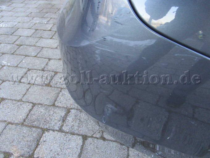 Schaden Stoßfänger hinten rechts