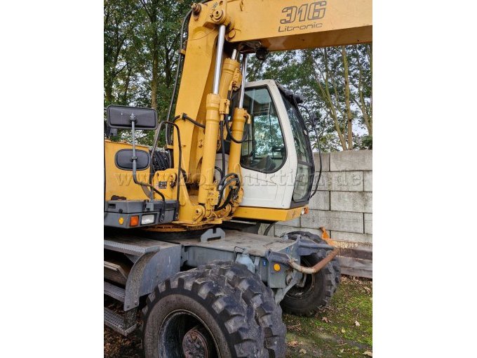 1 Bagger, Liebherr, Type A316 Litronic, DEFEKT! – foto 2 – kavel bij Zoll-Auktion, Garrel