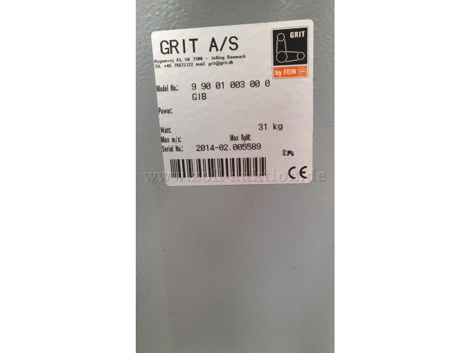 Typenschild Maschinenfuß
9 90 01 003 00 0 GIB