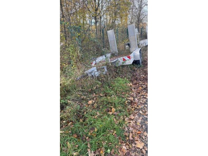 Ansicht vorne seitlich links