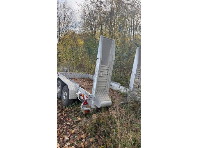 Ansicht hinten und seitlich links