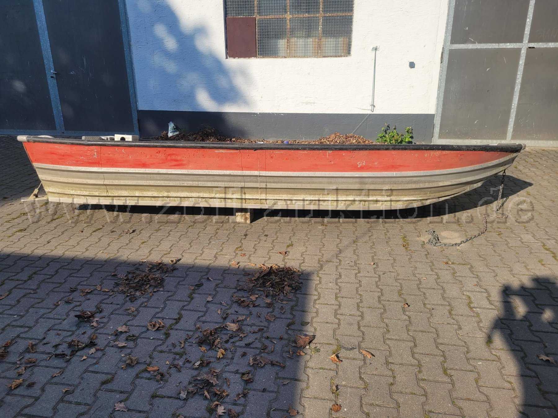 Barro Leichtmetallboot Seitenansicht