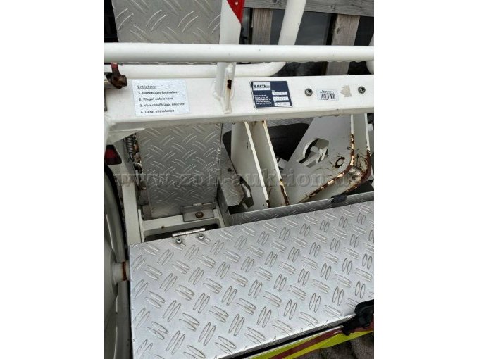 Detail inkl. Typenschild