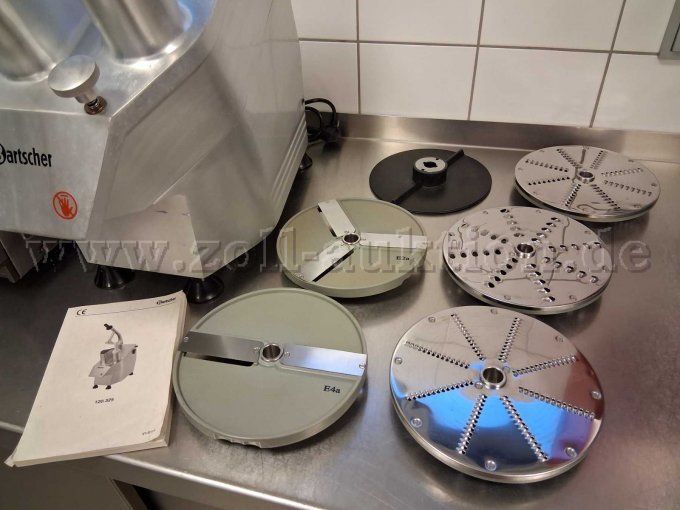 Zubehör bestehend aus 6 Schneid- und Raspelscheiben