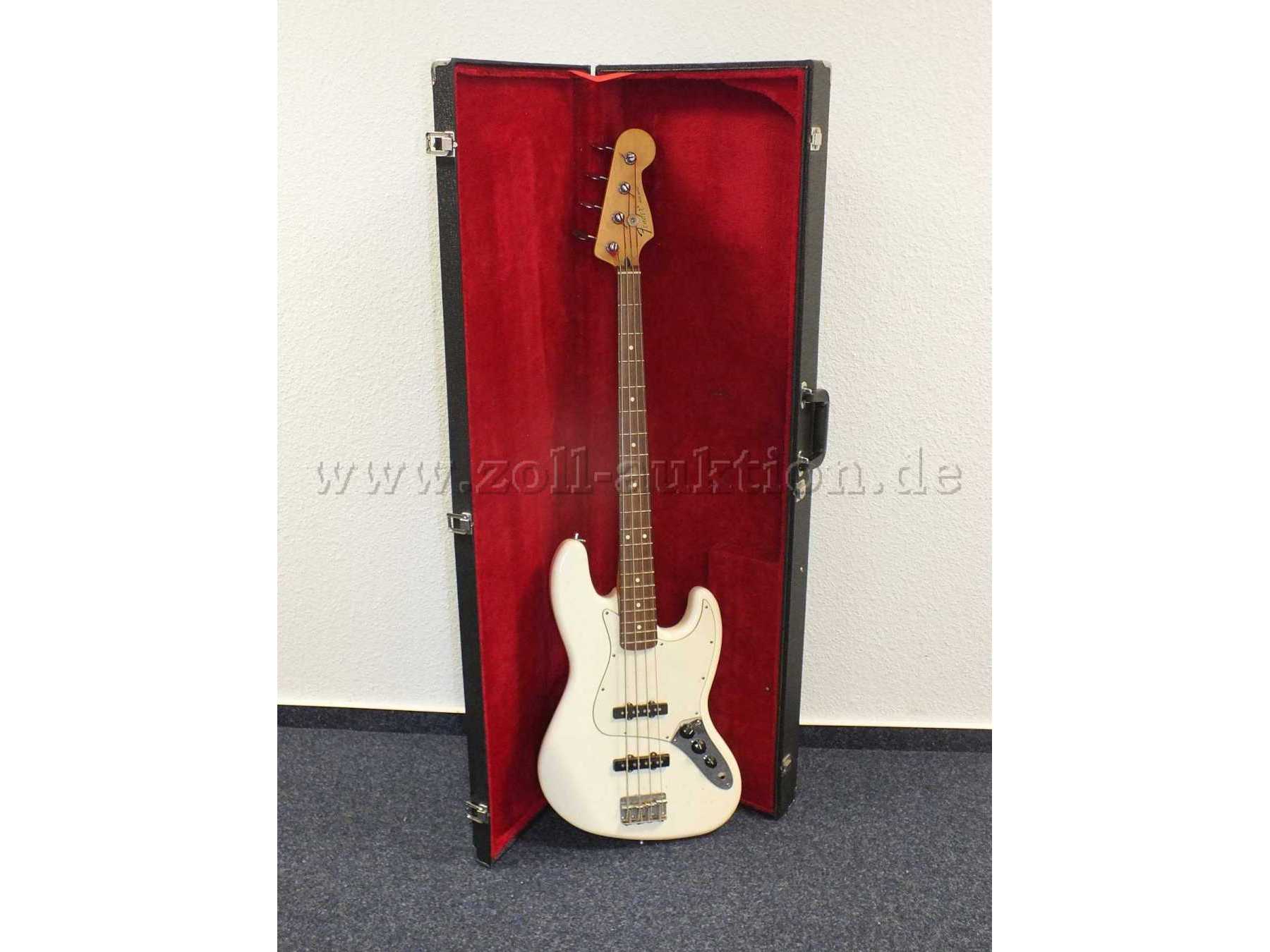 Gesamtansicht der Auktion Bassgitarre Fender Jazz Bass im Koffer
