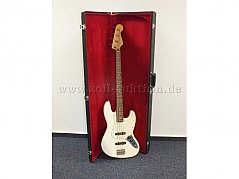 Gesamtansicht der Auktion Bassgitarre Fender Jazz Bass im Koffer