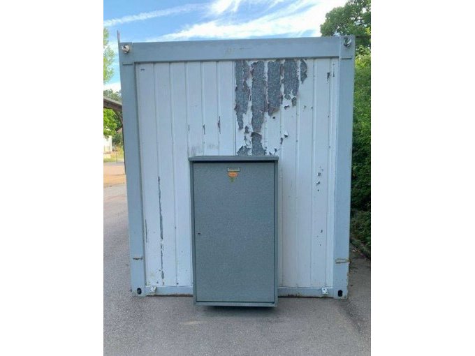 Ansciht von hinten Gasflaschenschrank