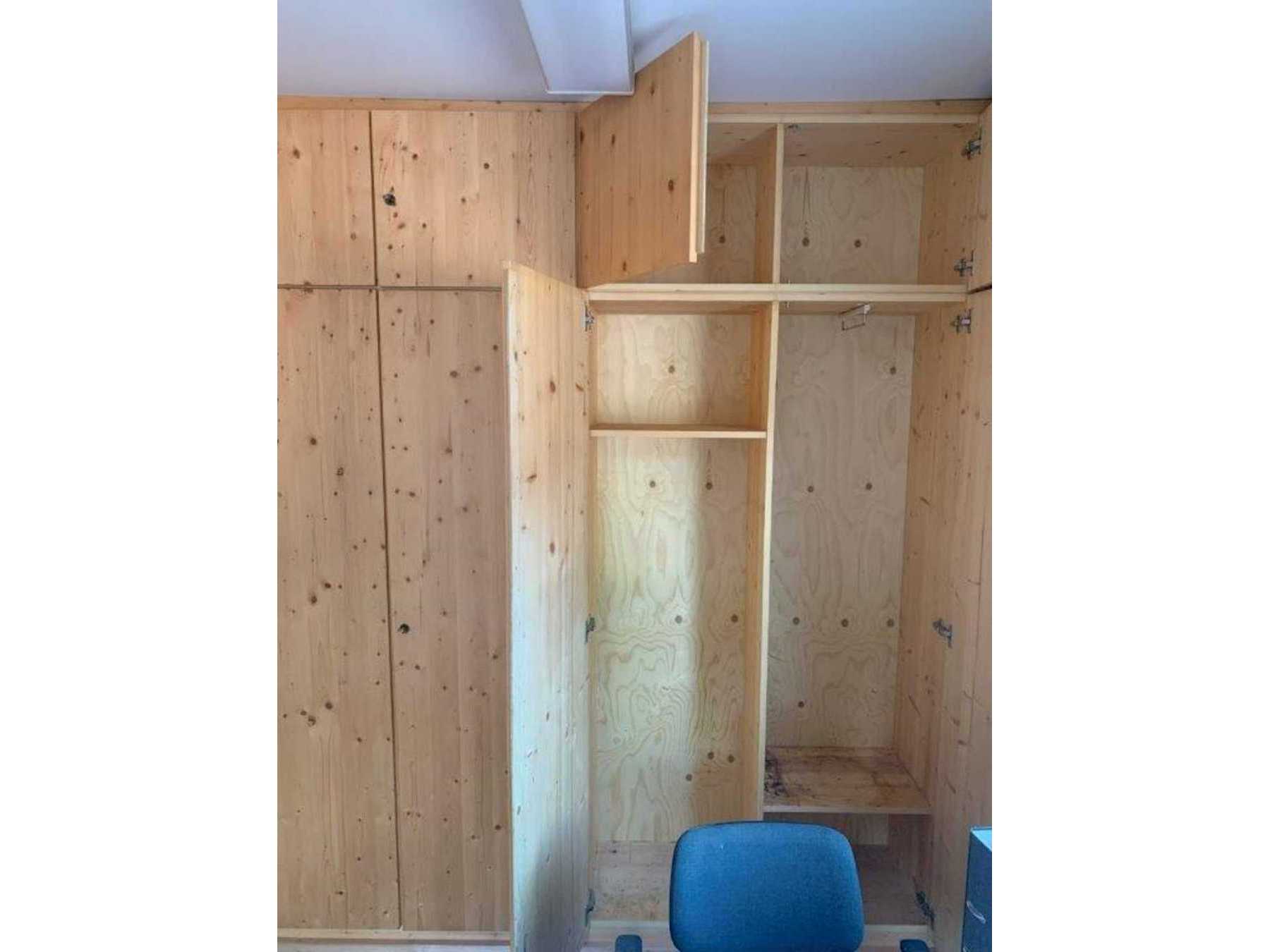 Einbauschrank