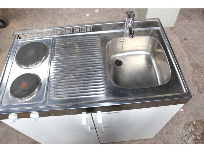 Ansicht oben, Spüle und Kochplatten