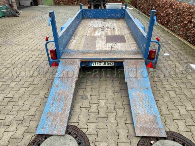 Mängel
Blechkante Ladeboden
durchgebogen