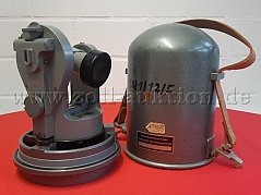 Instrument und Transportbehälter
Vorne seitlich -1-