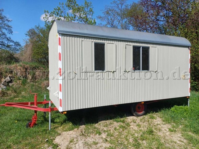 Bauwagen seitlich 2 Bauwagen seitlich 2
