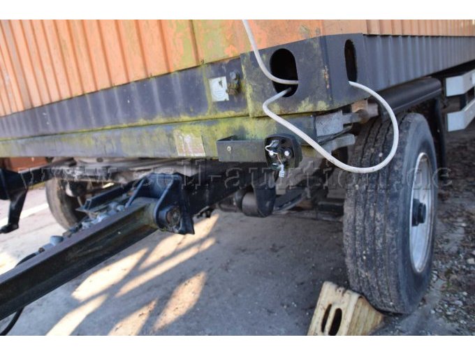 Beleuchtung vorne, Containeraufnahme