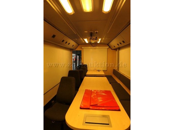 Besprechungsraum von vorne gesehen