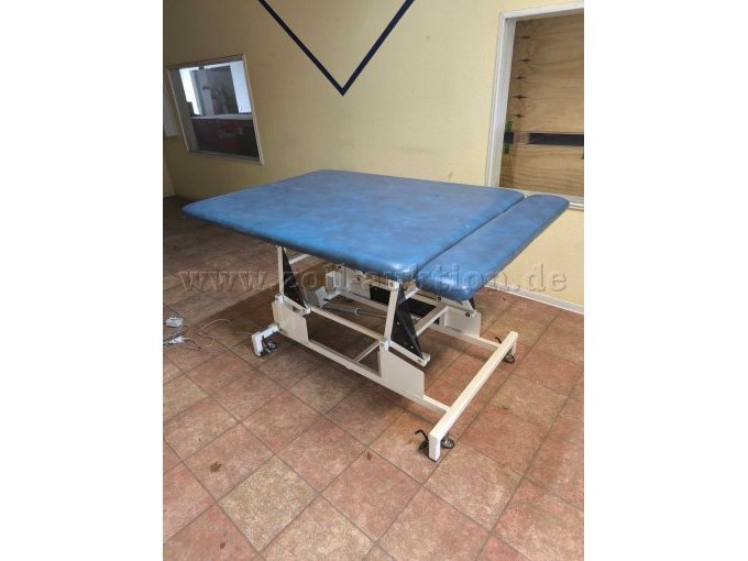 Behandlungsliege maximale Höhe