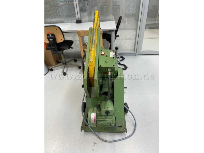 Bügelsäge Heckansicht