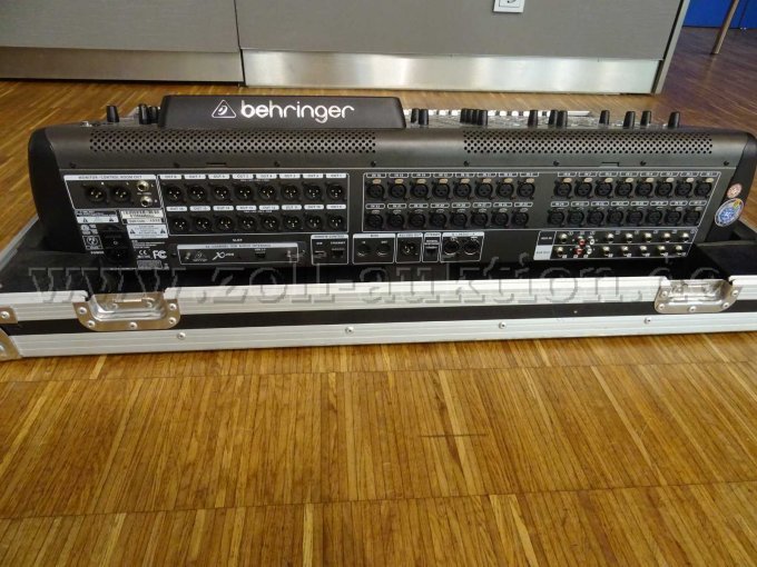 Behringer Mischpult