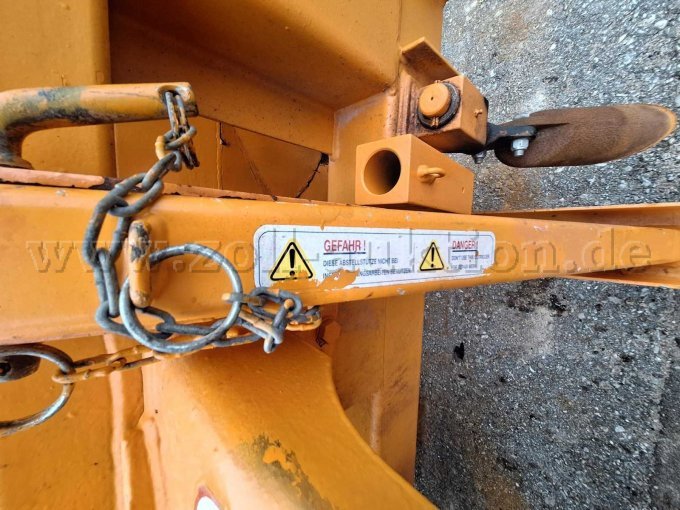 Abstellfüsse mit Rollen von hinten