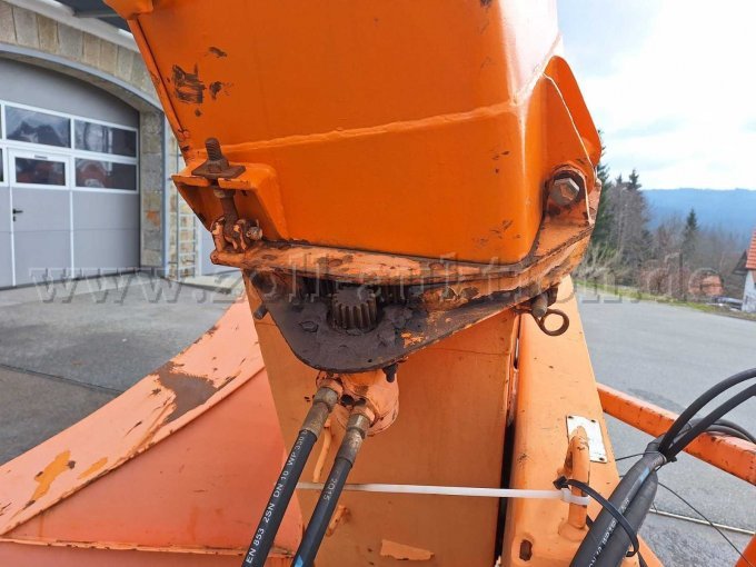 Übergang Auswurfkamin, Hydraulikschläuche