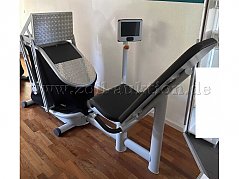 Beinpresse von EGYM -seitlich rechts-