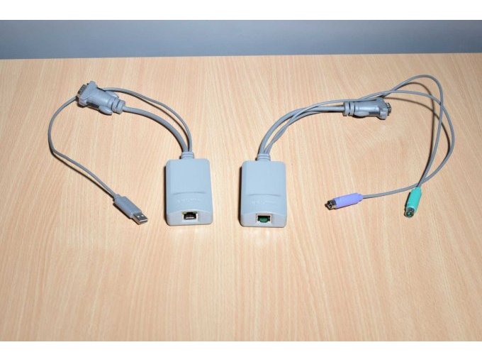 Belkin OmniView SMB 8-Port CAT5 KVM Switch F1DP108A
Ansicht Modul