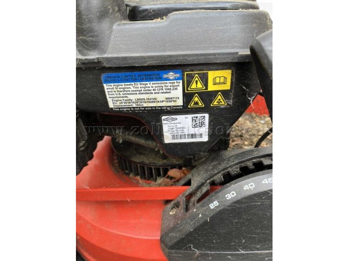 1 benzinegrasmaaier van het merk SABO 675 EXI, werkbreedte 43 cm, nominaal vermogen 2,6 kW – foto 4 – kavel bij Zoll-Auktion, Schloß Holte-Stukenbrock