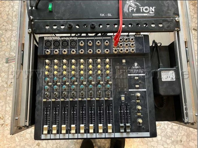 Gesamtansicht Behringer Mischpult