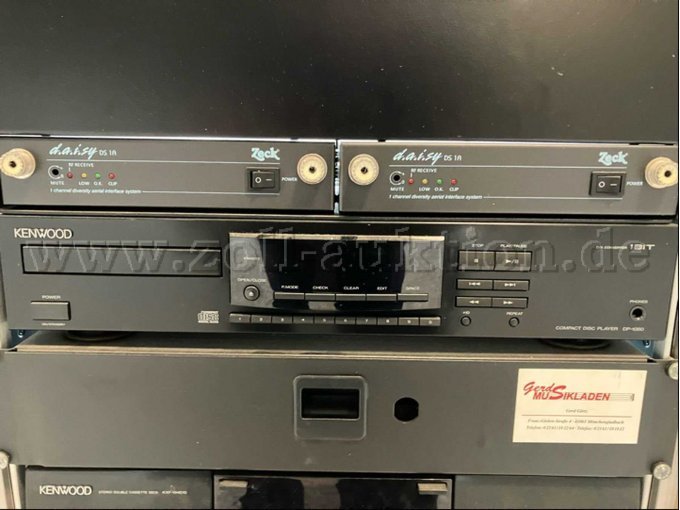 CD-Deck sowie 2x Daisy DS 1A Frontansicht
