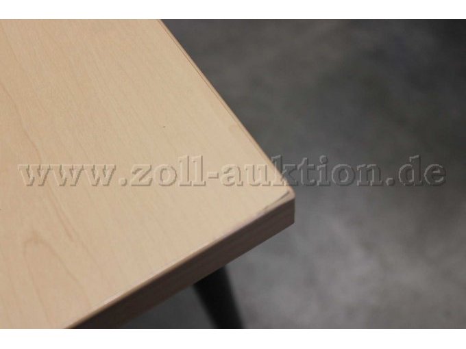 Beschädigung Tischplatte