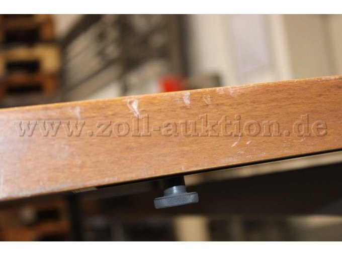 Schraube zur Verkettung