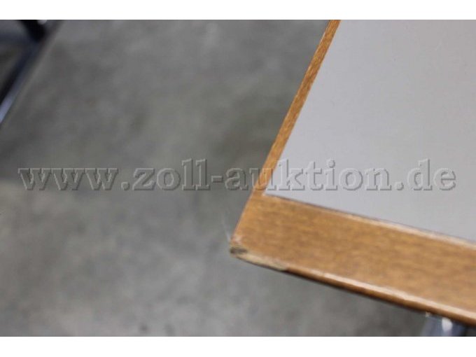 Beschädigung Tischkante